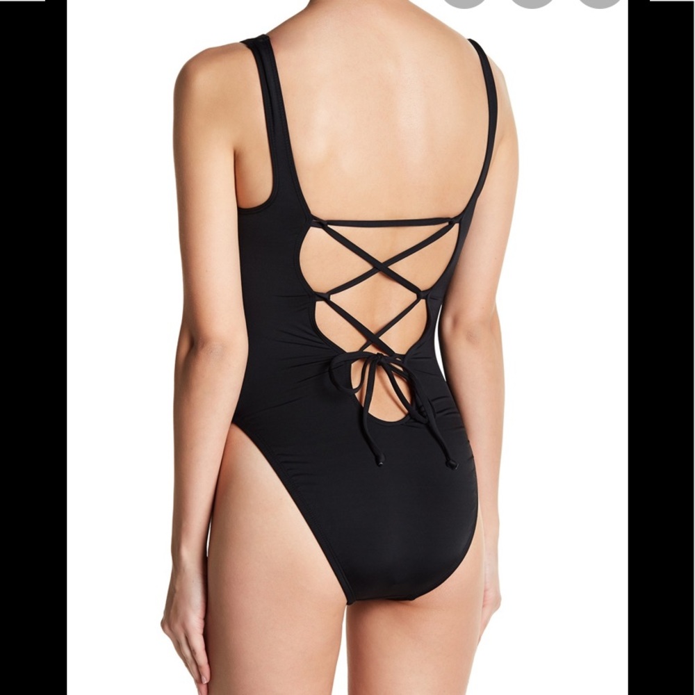 Swimsuit - Picture 2 of 6